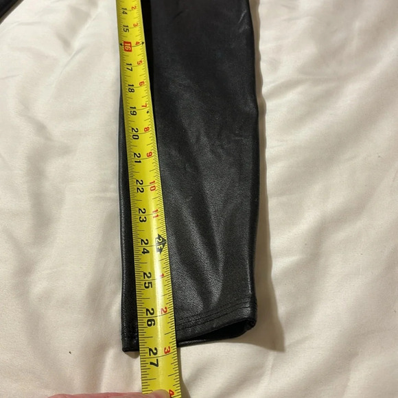 SPANX Black Faux Leather Leggings size M - Picture 5 of 11